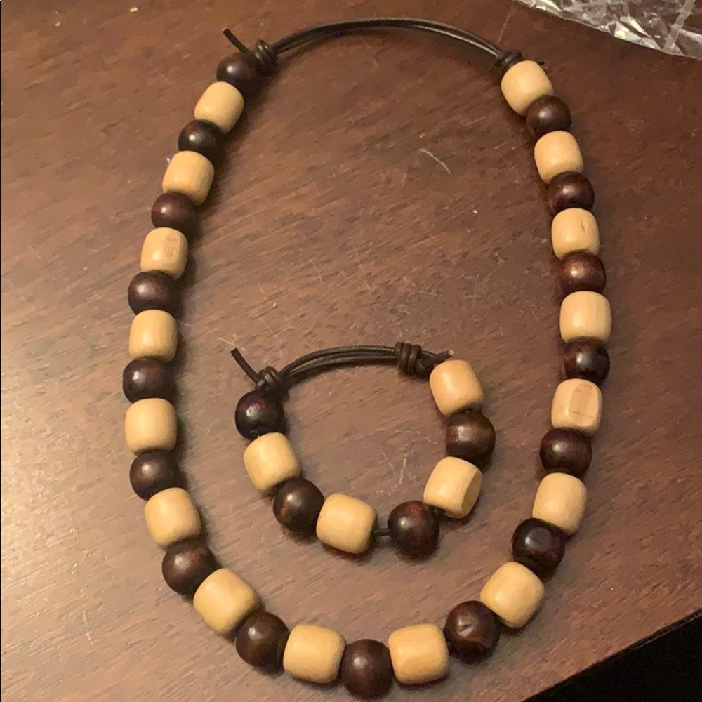 Matching beaded necklace and bracelet set